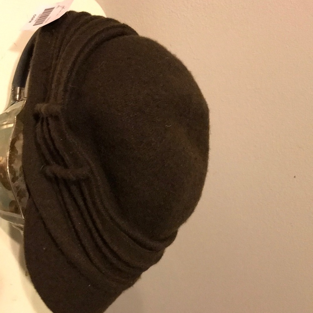COPY - NWT Old Country Road brown wool hat unisex